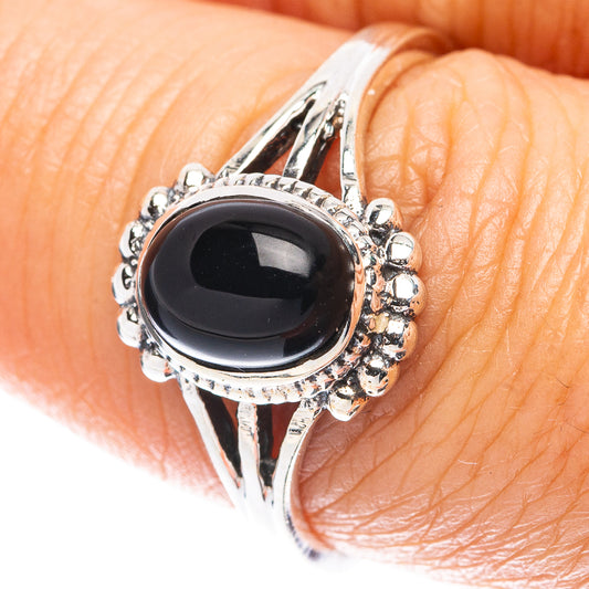 Black Onyx Ring Size 7.75 (925 Sterling Silver) R5620