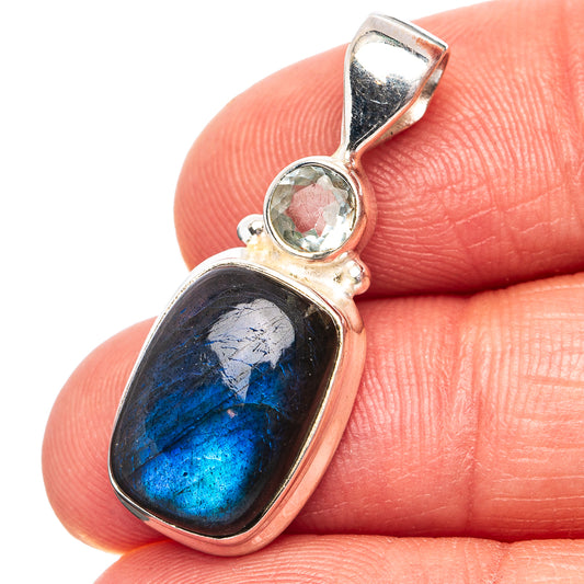 Labradorite Pendant 1 1/8" (.925 Sterling Silver)