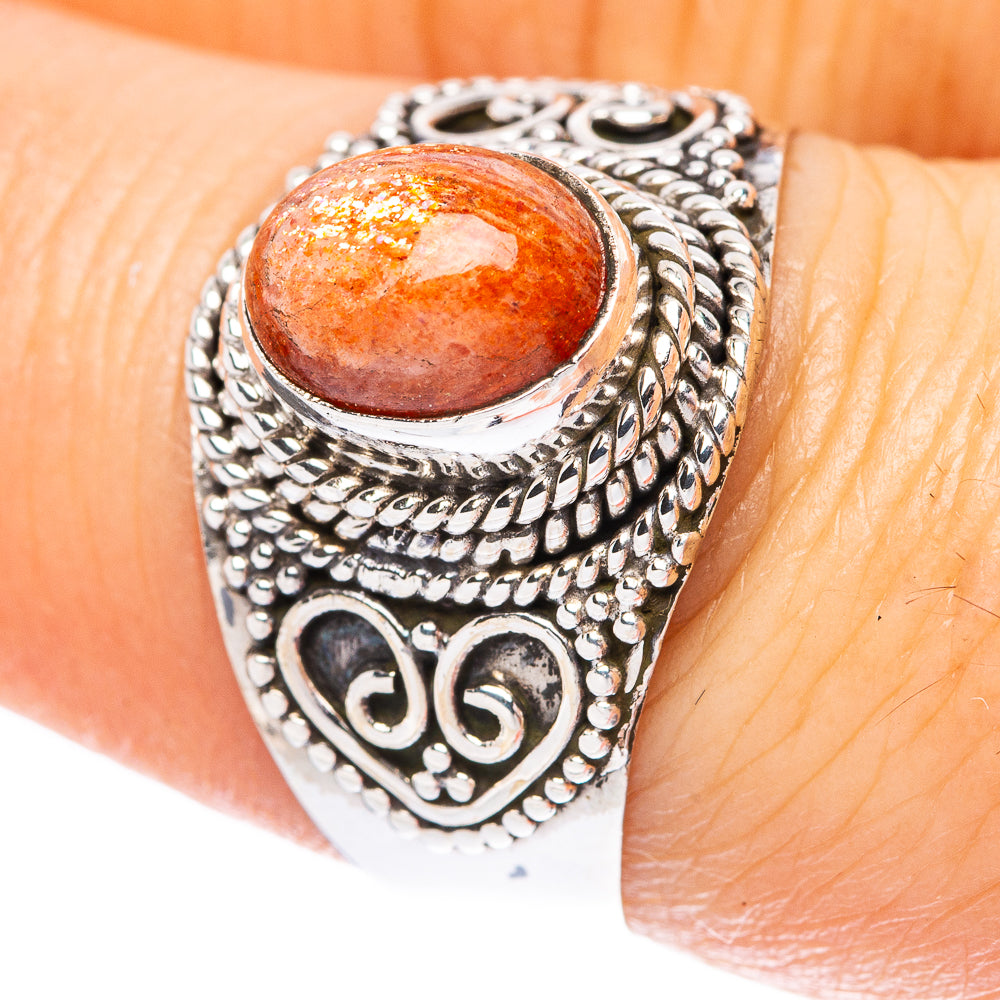 Sunstone 925 Sterling Silver Ring Size 7.75 (925 Sterling Silver) R3910
