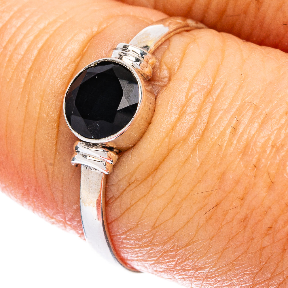 Black Onyx Dainty Ring Size 8.75 (925 Sterling Silver) R146880