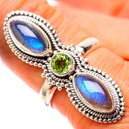 Large Labradorite, Peridot Ring Size 9 (925 Sterling Silver) RING138009