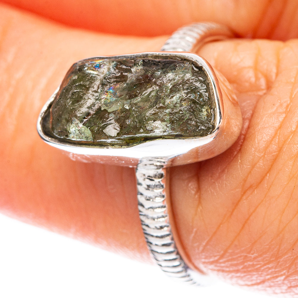 Peridot Dainty Ring Size 6.75 (925 Sterling Silver) R5143