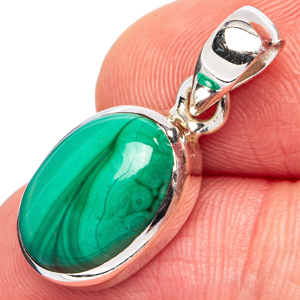 Oval malachite pendant with green stone in polished 925 sterling silver bezel