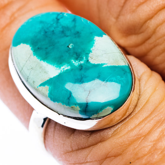 Sterling silver turquoise ring with oval cabochon, size 8