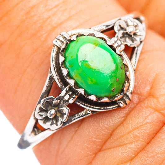 Green turquoise cabochon sterling silver ring with floral accents, size 6