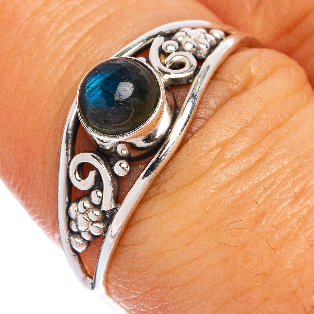 Labradorite Dainty Ring Size 7.75 (925 Sterling Silver) R145422