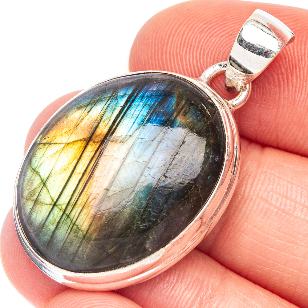 Labradorite Pendant 1 1/2" (925 Sterling Silver) P44775