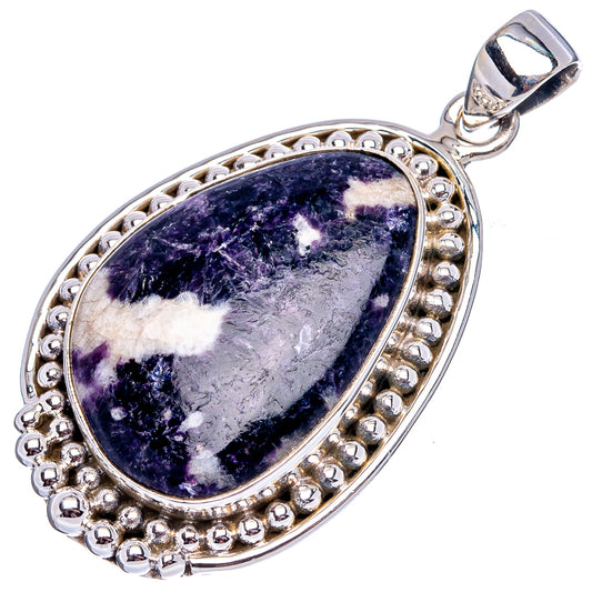 Oval purple-blue lace agate pendant in .925 sterling silver with decorative bead setting