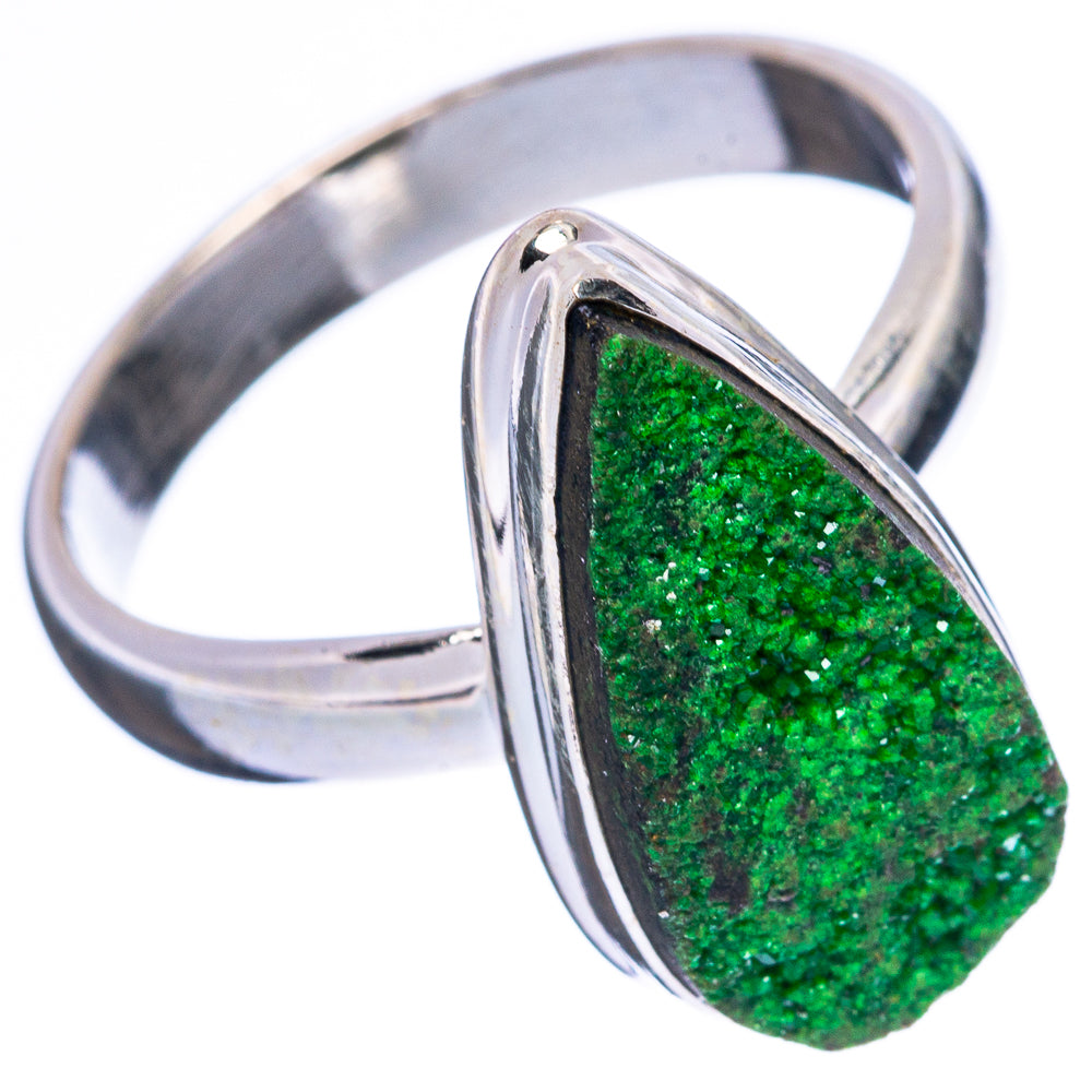 925 sterling silver uvarovite gemstone ring with raised green teardrop stone and open band