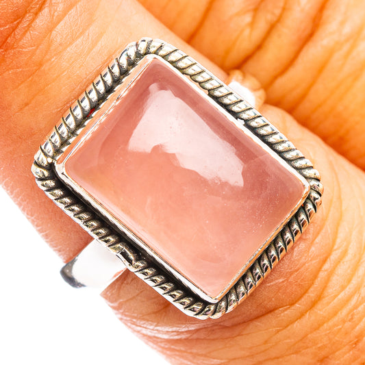 Pink rose quartz gemstone ring in .925 sterling silver with rope bezel border