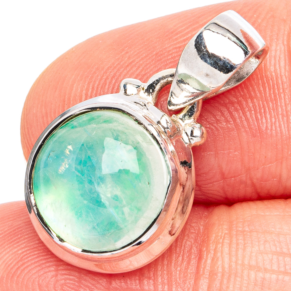 Green Moonstone Pendant 7/8" (925 Sterling Silver) P45083