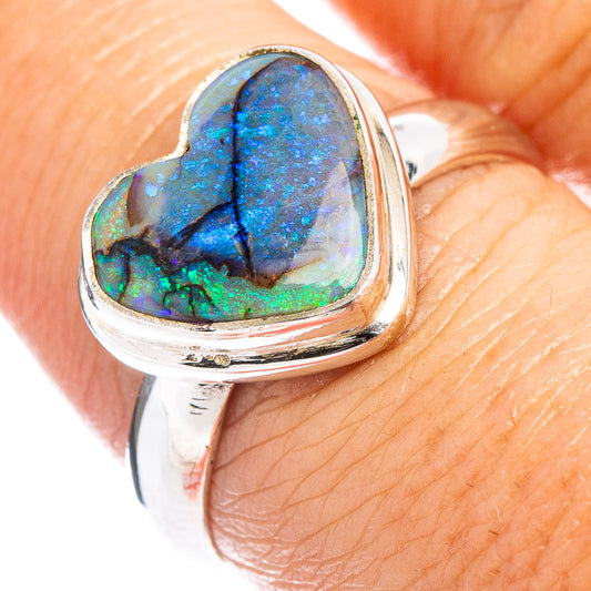 Heart-shaped opal ring in .925 sterling silver, blue-green iridescent center