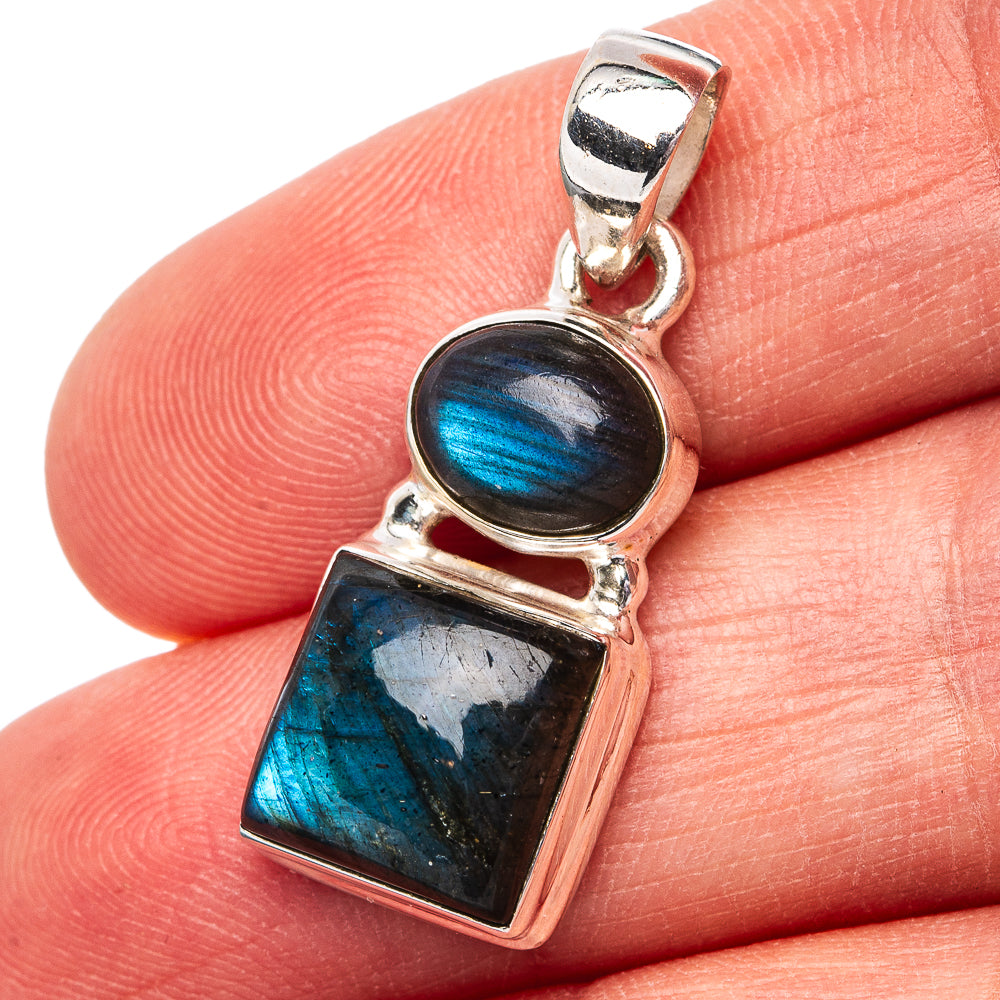 Labradorite Pendant 1 1/4" (.925 Sterling Silver)