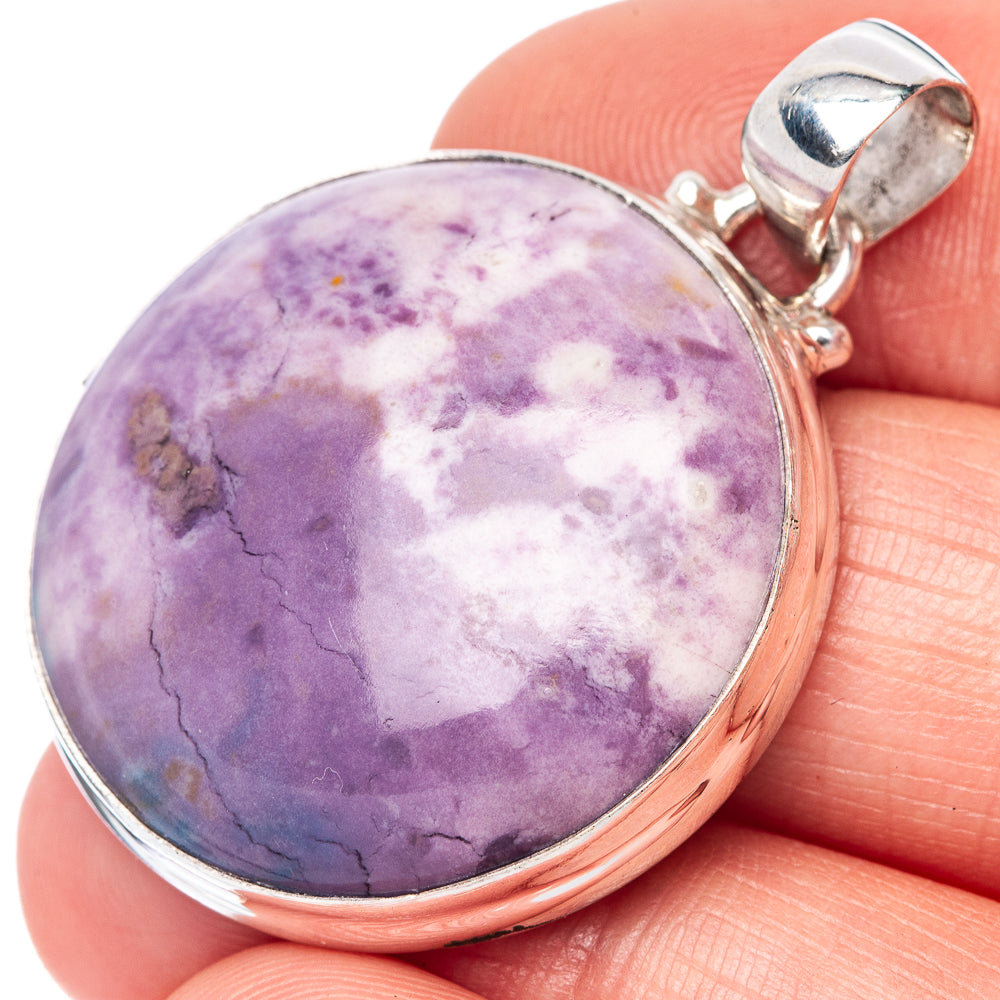 Tiffany Stone pendant in 925 sterling silver with round purple cabochon and loop bail