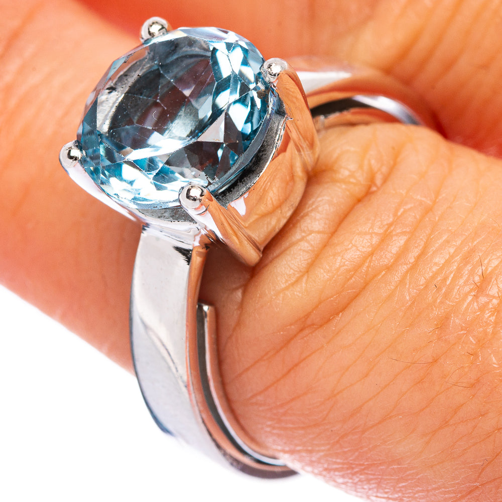 Rare Blue Topaz Ring Size 8 (925 Sterling Silver) R145999
