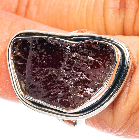 Garnet 925 Sterling Silver Ring Size 5.5 (925 Sterling Silver) R6056