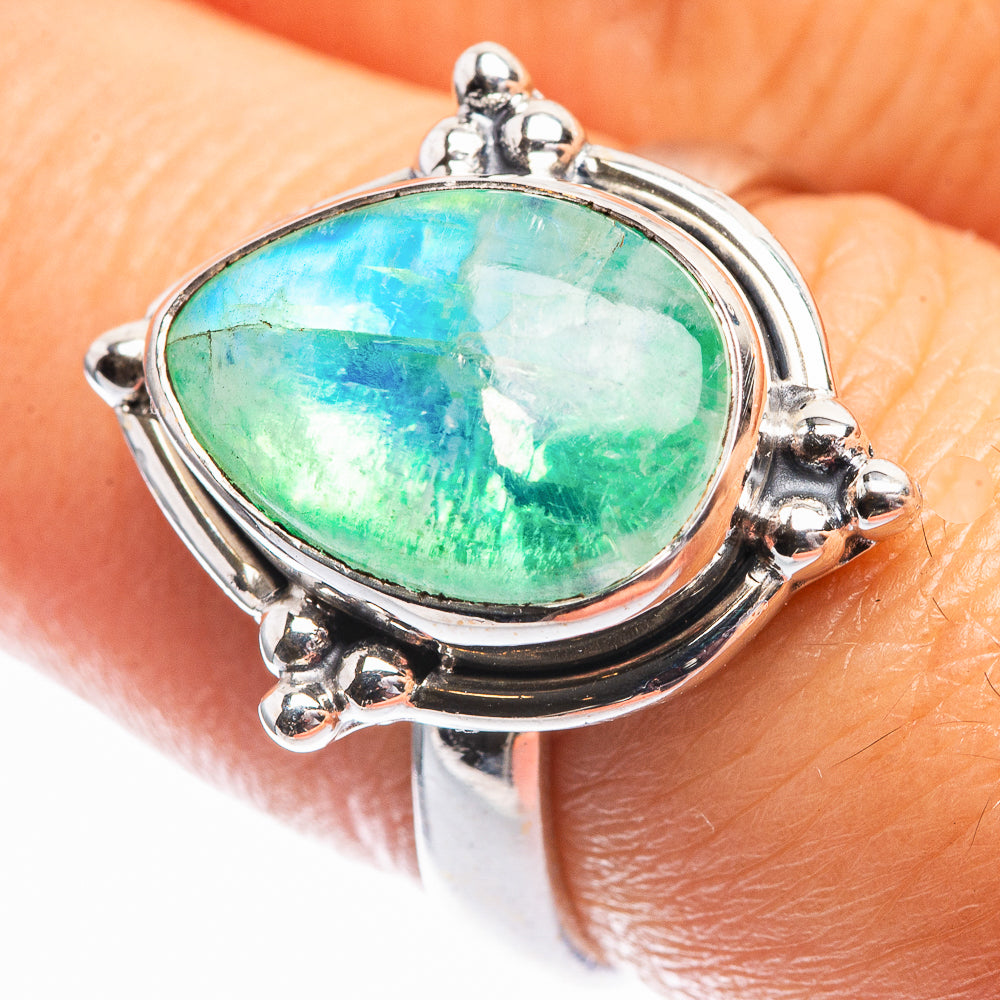 Green Moonstone Ring Size 7.75 (925 Sterling Silver) R142282