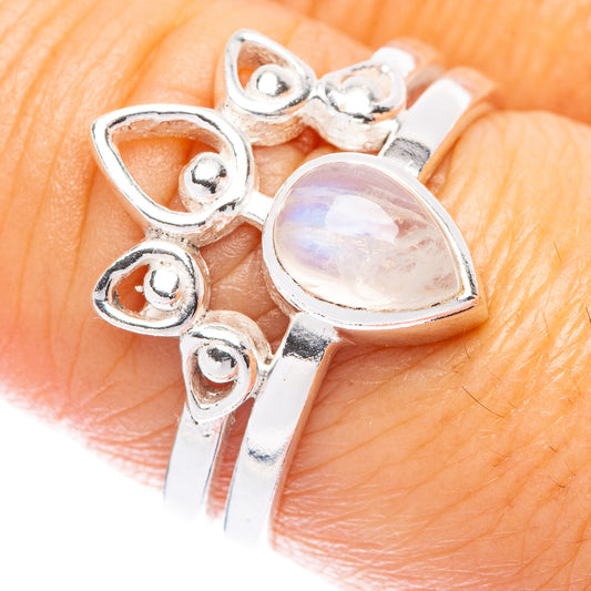 Rainbow Moonstone Ring Size 7.75 (925 Sterling Silver) R5514