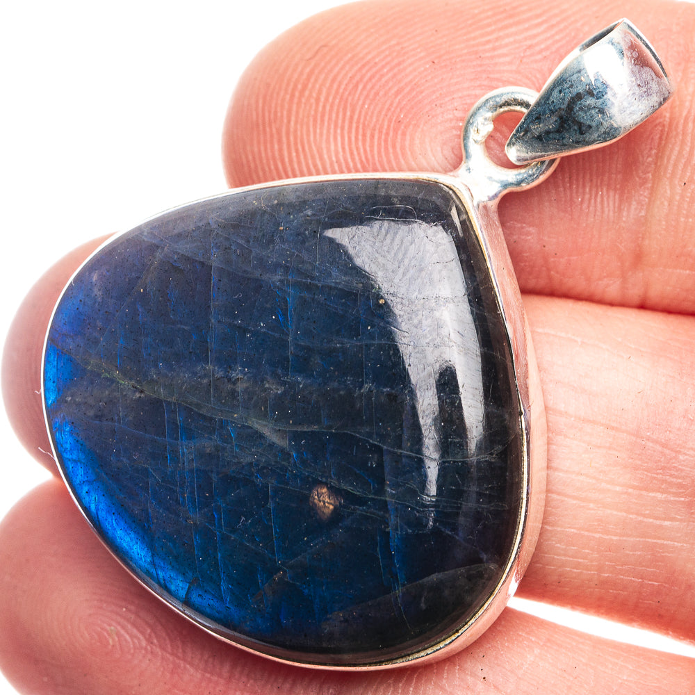 Labradorite Pendant 1 1/2" (925 Sterling Silver) P39155