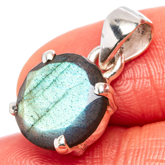 Oval labradorite pendant with blue-green flash set in .925 sterling silver bezel