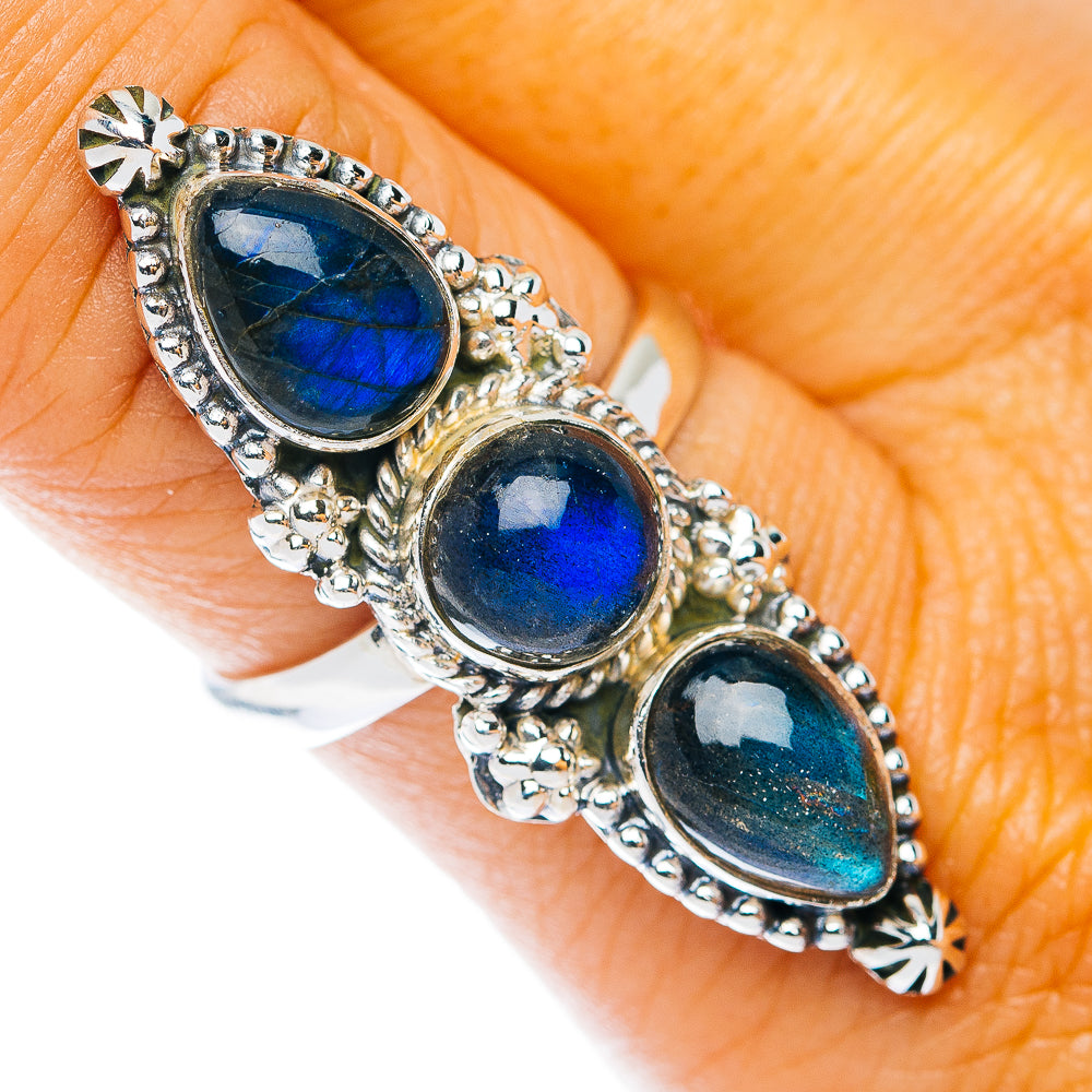 Labradorite Ring Size 9 (.925 Sterling Silver)