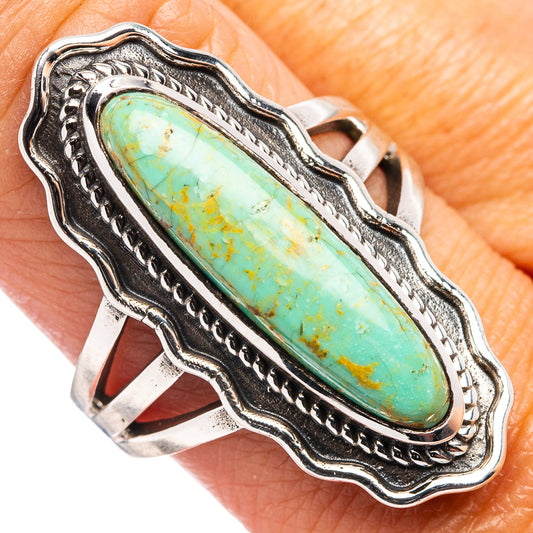 Native Style Royston turquoise cabochon ring, .925 sterling silver, close-up of oval stone setting