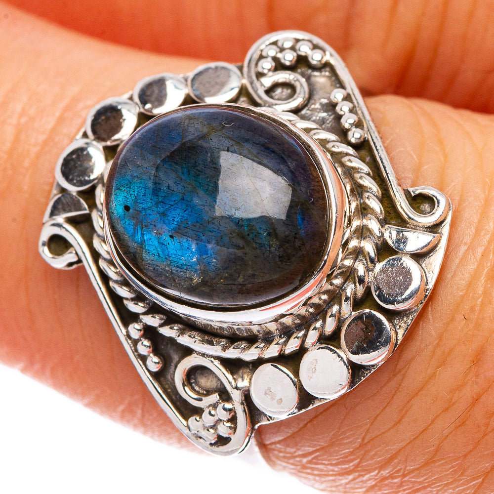 Labradorite Ring Size 7 (925 Sterling Silver) R146206