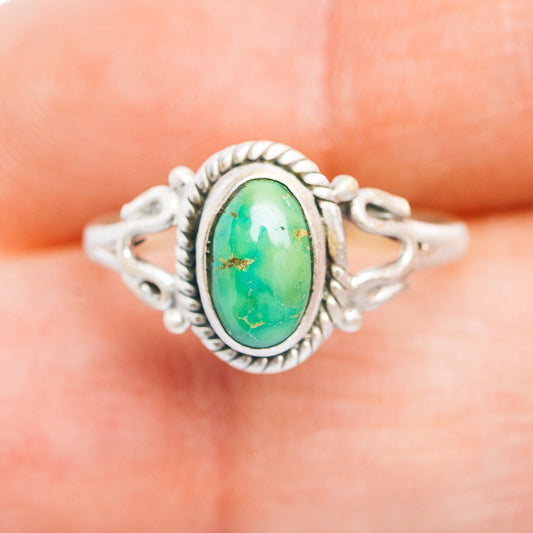 Southwestern turquoise oval .925 sterling silver ring, size 6, openwork shoulders