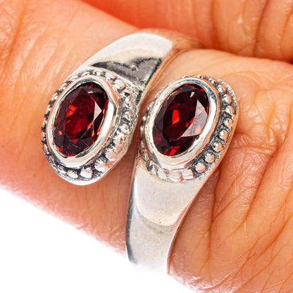 Garnet Ring Size 6.5 (925 Sterling Silver) R147162