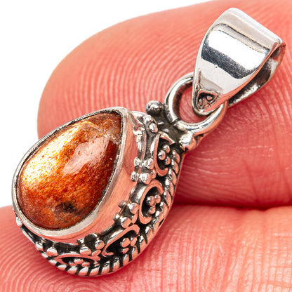 Sunstone Pendants 7/8" (925 Sterling Silver) P42320