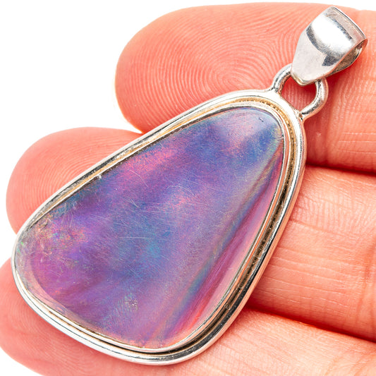Opal pendant in .925 sterling silver, teardrop frame with blue-purple iridescence