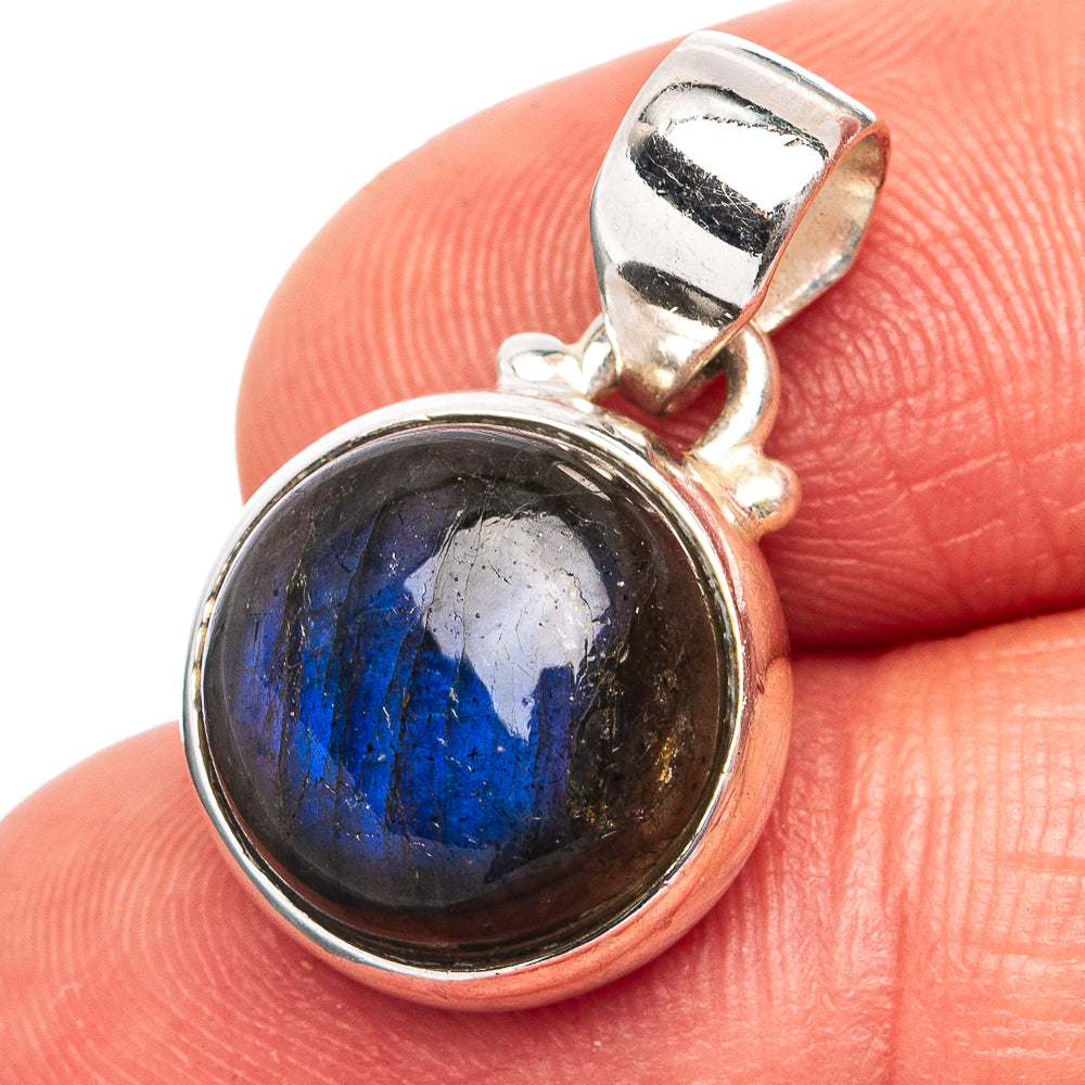 Labradorite Pendant 7/8" (.925 Sterling Silver)