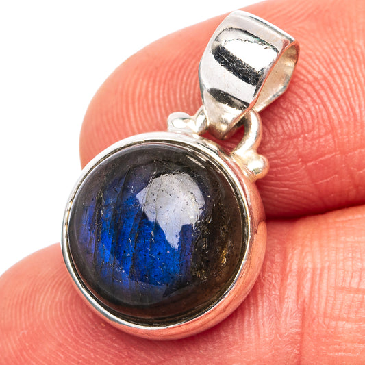 Labradorite Pendant 7/8" (.925 Sterling Silver)