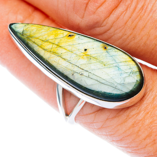 Large Premium Spectrolite Ring Size 9 (.925 Sterling Silver)