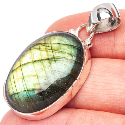 Labradorite Pendant 1 3/4" (925 Sterling Silver) P43152