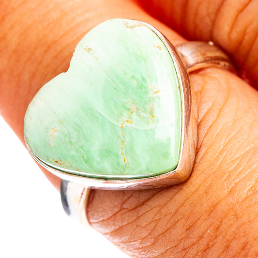 Heart ring with pale green variscite cabochon and silver bezel, size 8