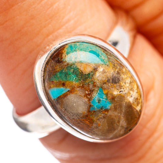 Sterling silver turquoise matrix oval ring, close-up bezel with blue-green stone
