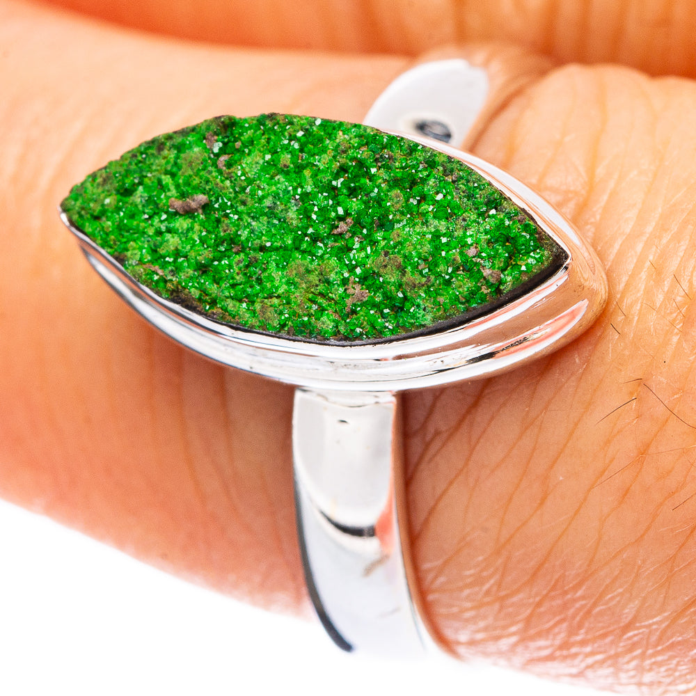 Rare Uvarovite Garnet Ring Size 7.5 (925 Sterling Silver) R4211