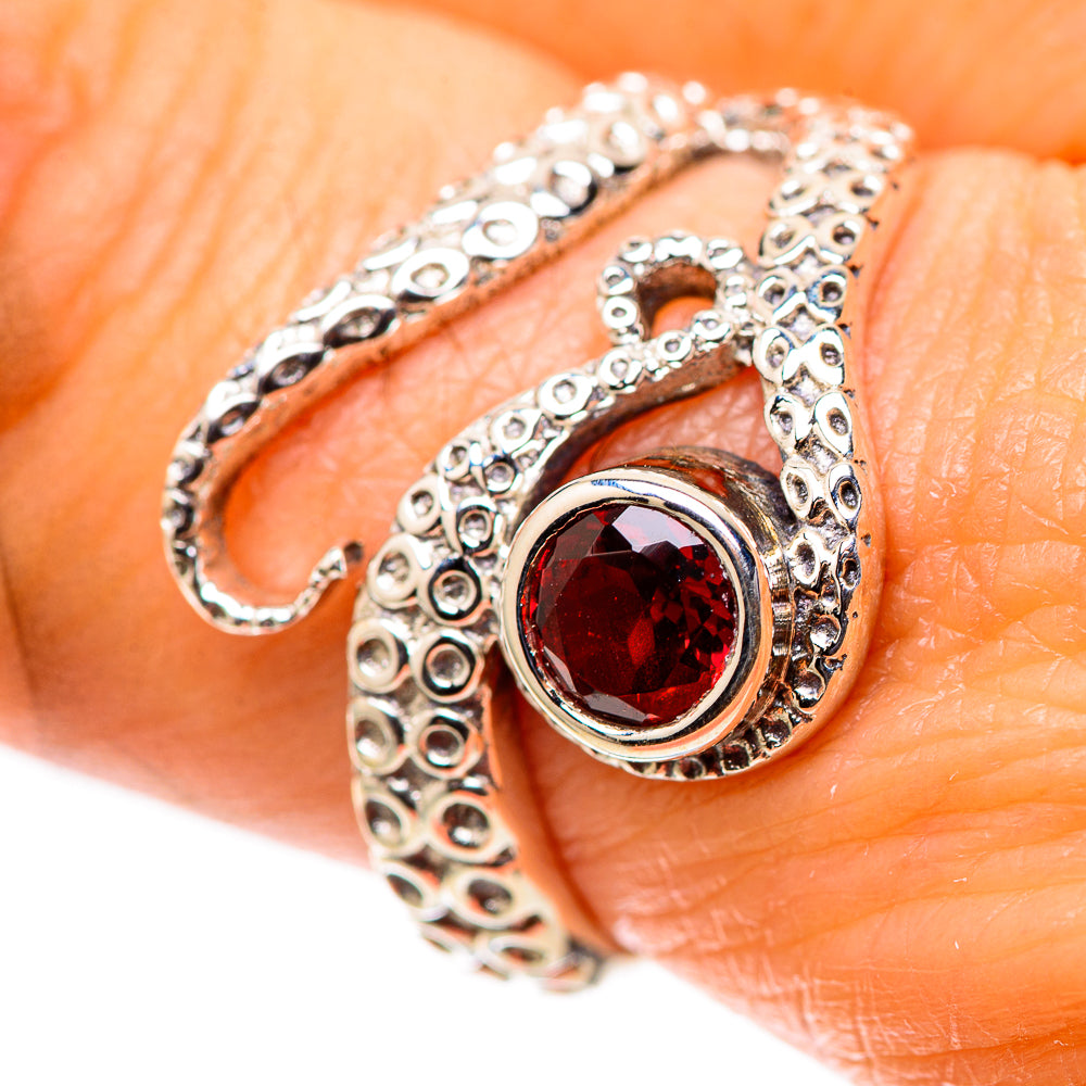 Garnet 925 Sterling Silver Ring Size 8.25 (925 Sterling Silver) RING139566