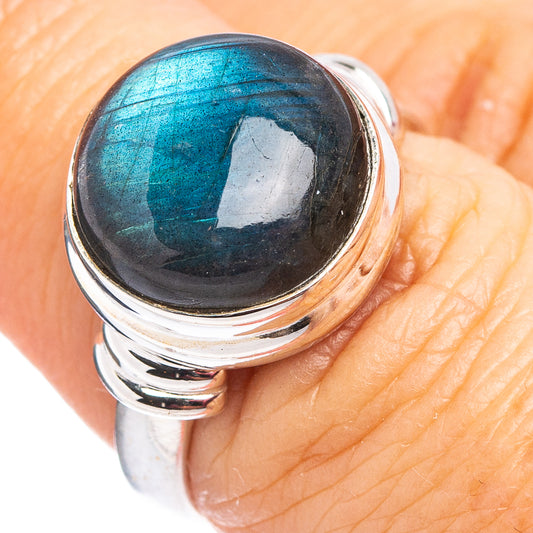 Sterling silver ring with oval labradorite cabochon, size 7