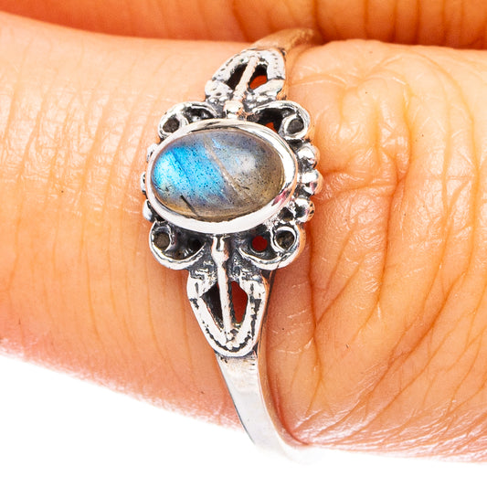 Labradorite 925 Sterling Silver Ring Size 7.75 (925 Sterling Silver) R6323