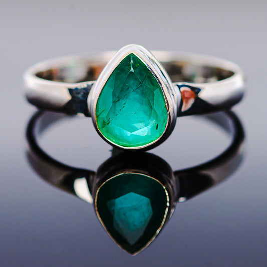 1ct Premium Zambian Emerald Ring Size 9 (.925 Sterling Silver)