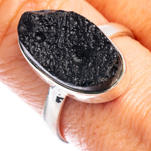 Sterling silver tektite ring, dark oval stone, size 8.75, close-up