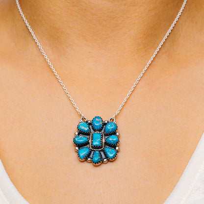 Southwestern Style White Water Turquoise Necklace 17 to 19" (.925 Sterling Silver)