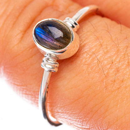 Labradorite Dainty Ring Size 9.5 (925 Sterling Silver) R145026