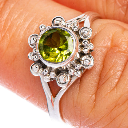 Peridot Dainty Ring Size 5.75 (925 Sterling Silver) R147270