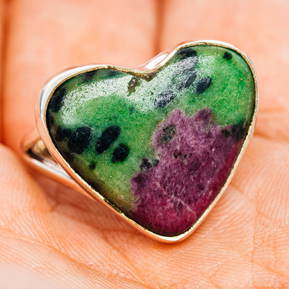 Heart-shaped gemstone ring, green and magenta/purple mottled stone, polished .925 sterling band