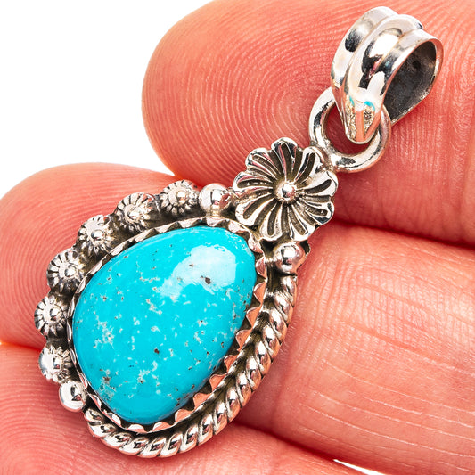 Turquoise oval pendant clasp with rope edge and flower frame in .925 sterling silver