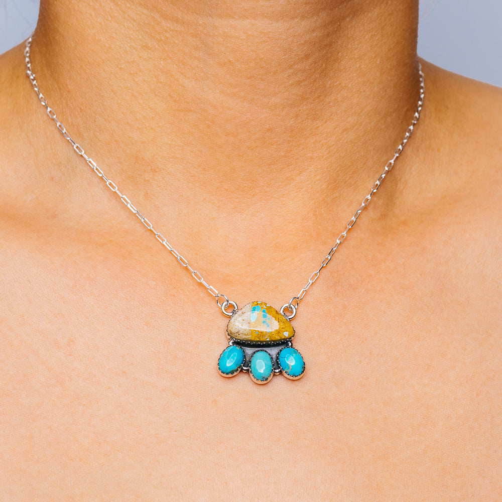 Southwestern Style Royston Ribbon Turquoise, Kingman Turquoise Necklace 16 to 18" (.925 Sterling Silver)