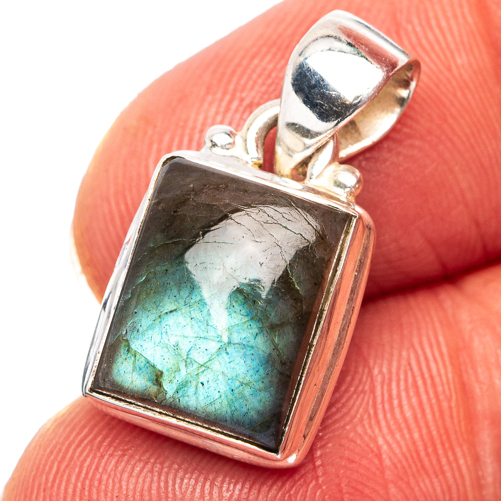 Labradorite Pendant 7/8" (.925 Sterling Silver)